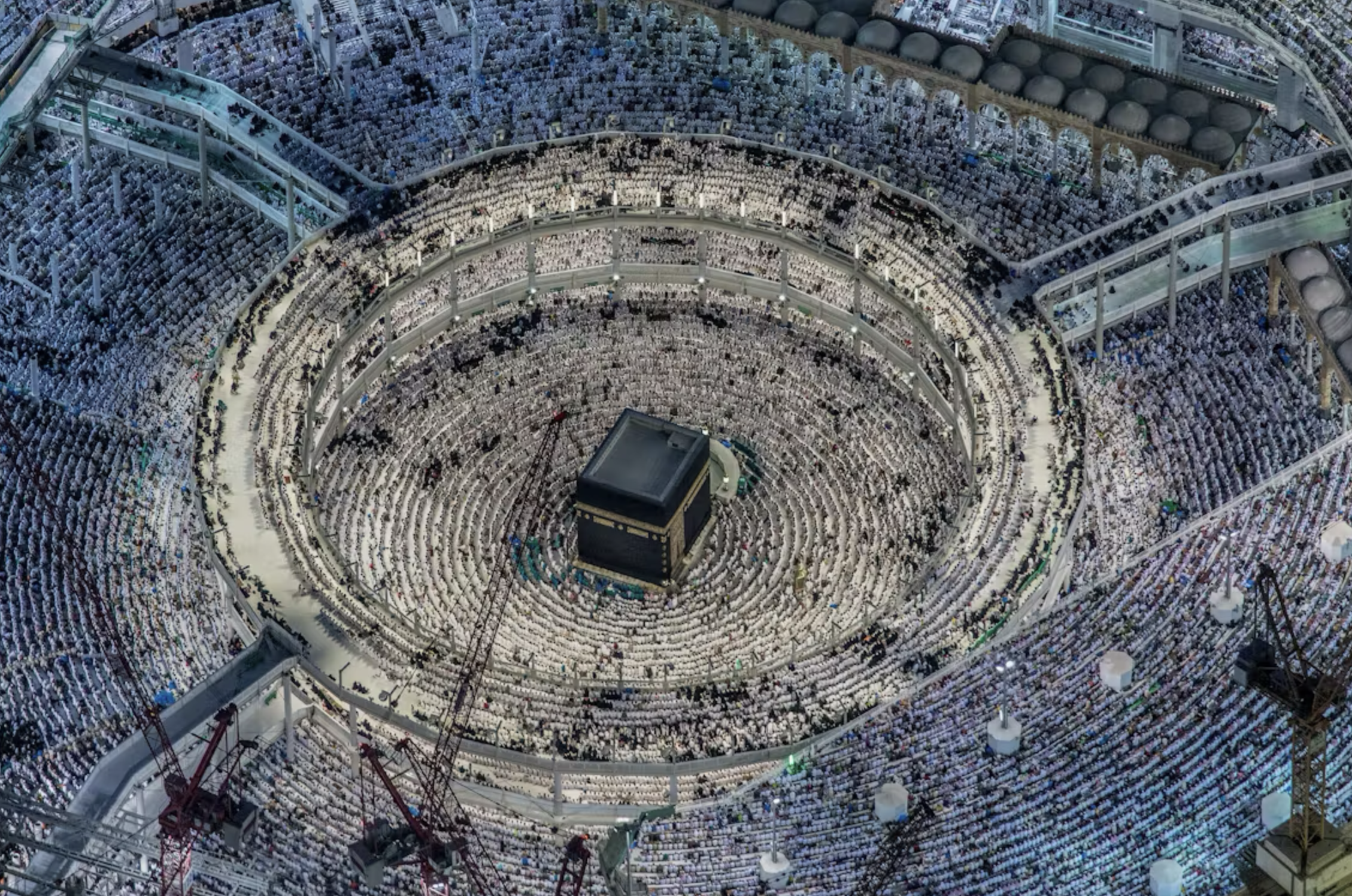 Desert of Pharan: A photographic series capturing the urban redevelopment of Mecca, highlighting the tension between tradition and modernization.